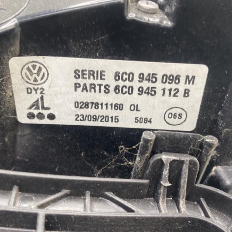 Feu arriere principal droit (feux) VOLKSWAGEN POLO 5 Photo n°3