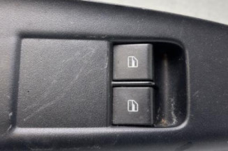 Interrupteur de leve vitre avant gauche VOLKSWAGEN POLO 4