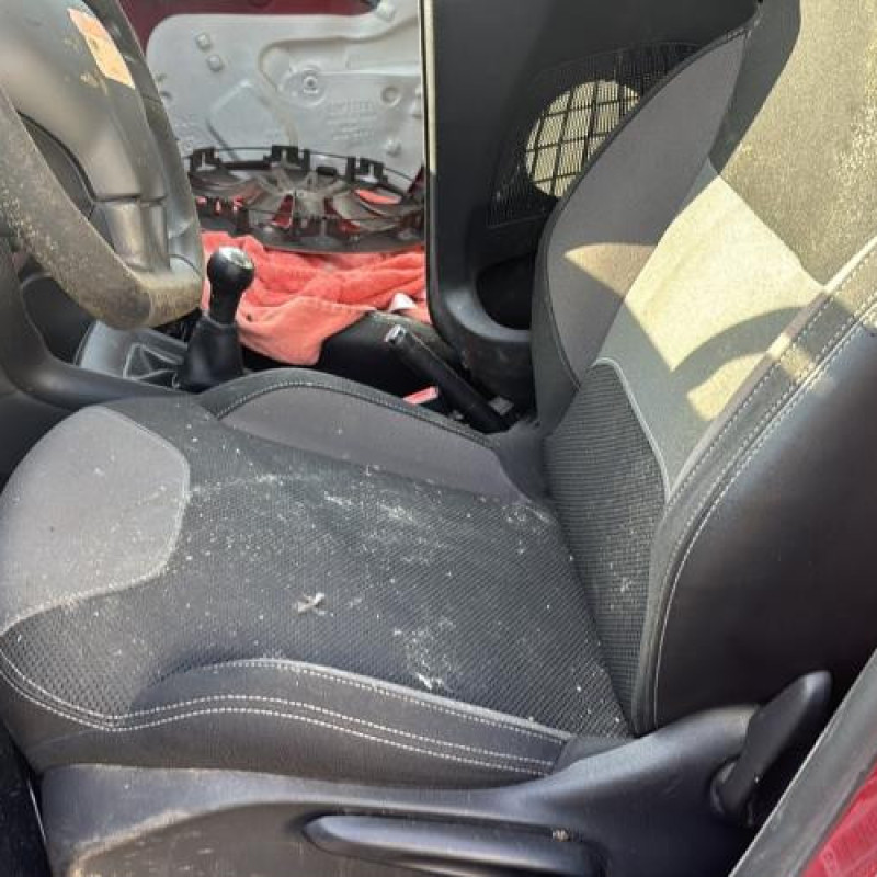 Renfort pare choc arriere (traverse) CITROEN C3 2 Photo n°15