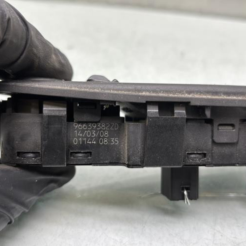 Interrupteur de leve vitre avant gauche CITROEN C4 GRAND PICASSO 1 Photo n°2