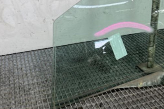 Vitre avant gauche PEUGEOT 207