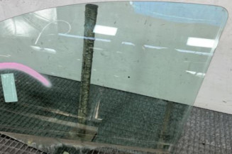 Vitre avant gauche PEUGEOT 207