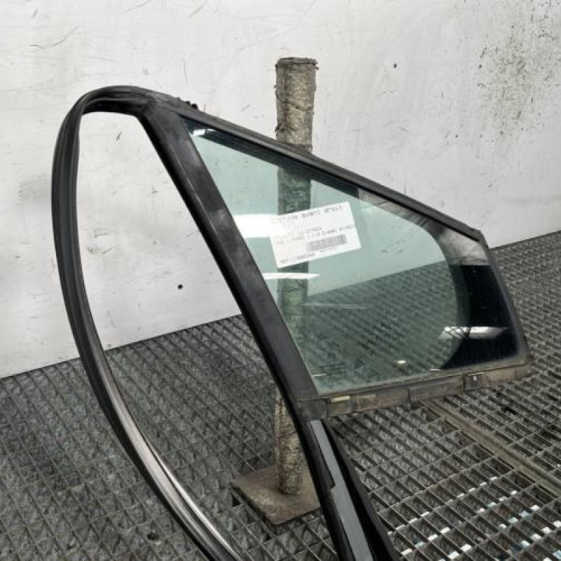 Custode avant droit (porte) PEUGEOT 308 1 Photo n°3