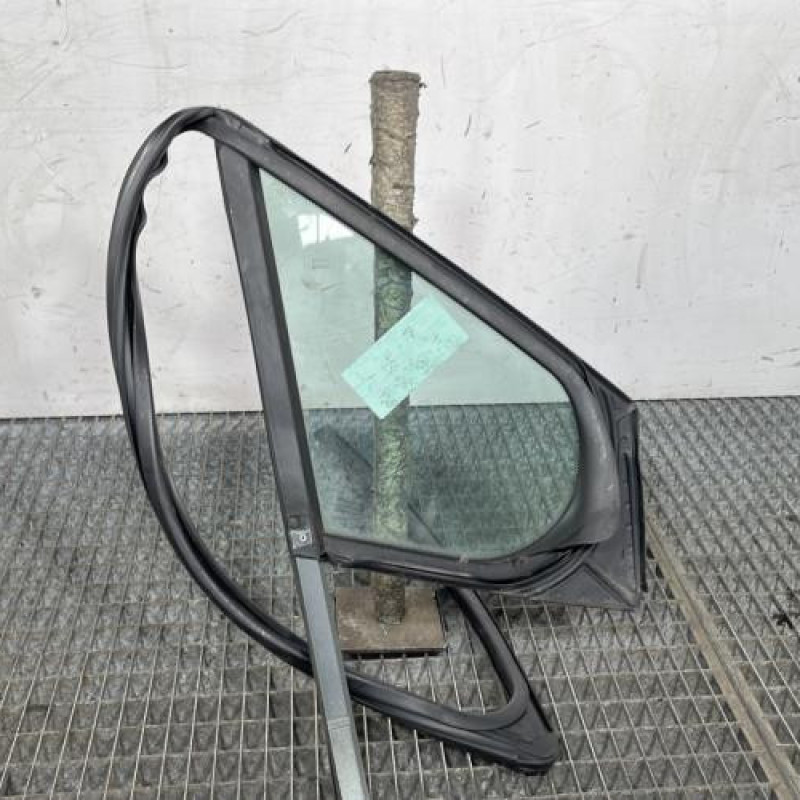 Custode avant gauche (porte) PEUGEOT 308 1 Photo n°4