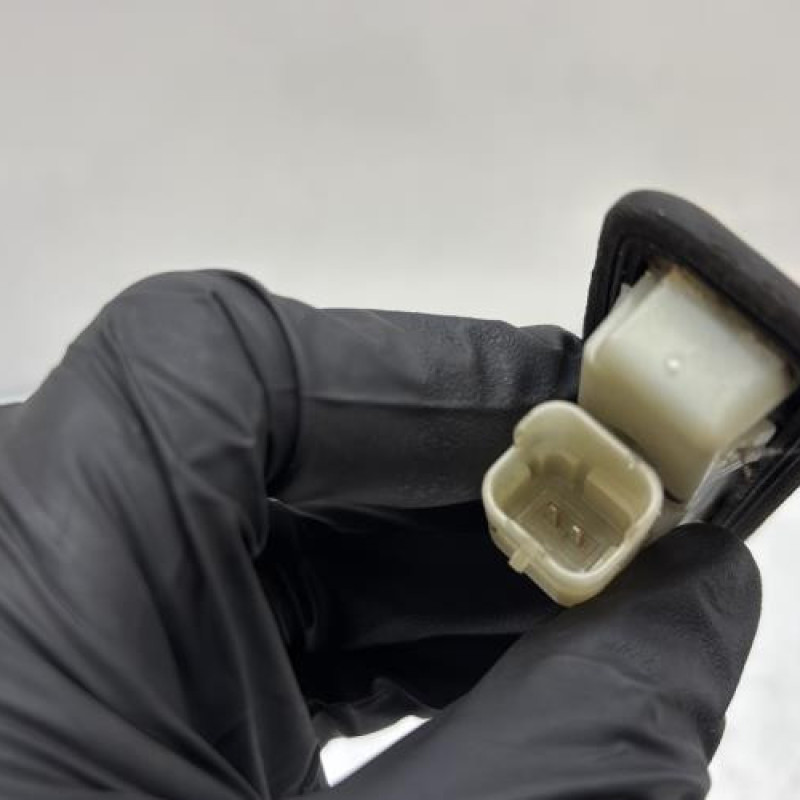 Bouton de coffre PEUGEOT 308 1 Photo n°3