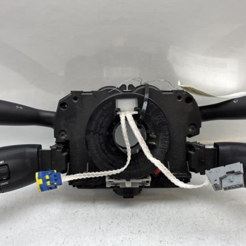 Com (Bloc Contacteur Tournant+Commodo Essuie Glace+Commodo Phare) PEUGEOT 308 1 Photo n°1