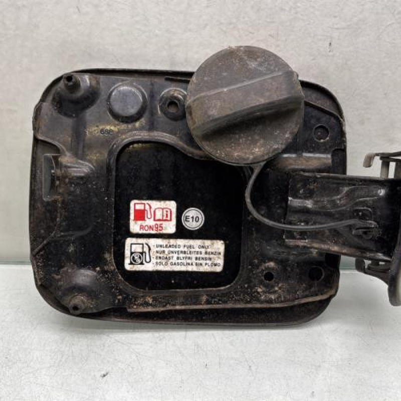 Trappe d'essence SUZUKI BALENO 2 Photo n°2