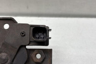 Fermeture de capot FORD FIESTA 6