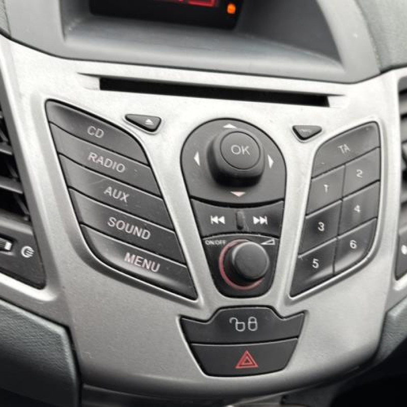 Poignee porte avant droit FORD FIESTA 6 Photo n°20