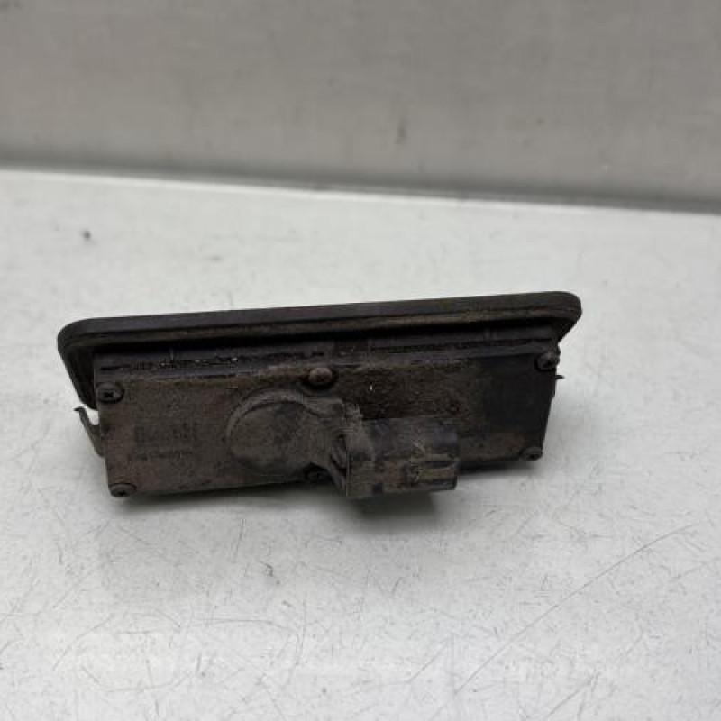 Bouton de coffre FORD FIESTA 6 Photo n°2