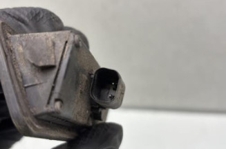 Bouton de coffre FORD FIESTA 6