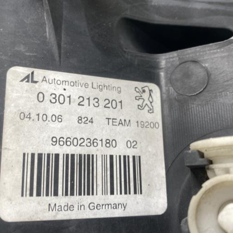 Optique avant principal gauche (feux)(phare) PEUGEOT 407 Photo n°9