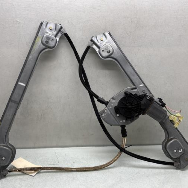 Leve vitre electrique avant droit PEUGEOT 1007 Photo n°7