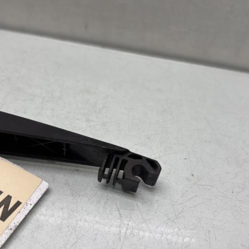 Bras essuie glace arriere SUZUKI BALENO 2 Photo n°4