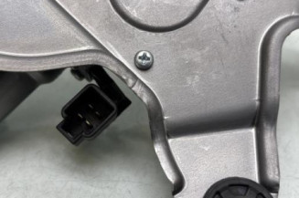 Moteur essuie glace arriere SUZUKI BALENO 2