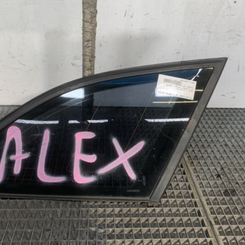 Custode arriere droit AUDI A4 3 Photo n°1