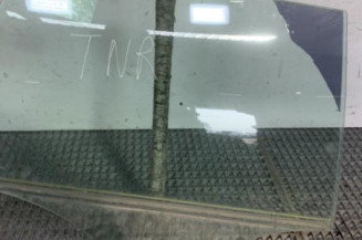 Vitre arriere droit AUDI A4 3 Photo n°1