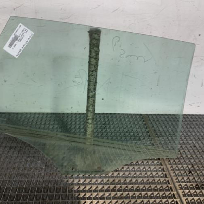 Vitre arriere gauche AUDI A4 3 Photo n°4