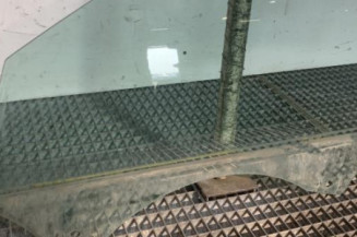 Vitre avant gauche AUDI A4 3
