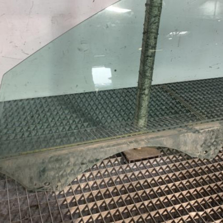 Vitre avant gauche AUDI A4 3