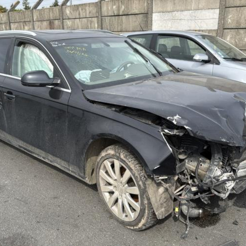 Vitre avant gauche AUDI A4 3 Photo n°6