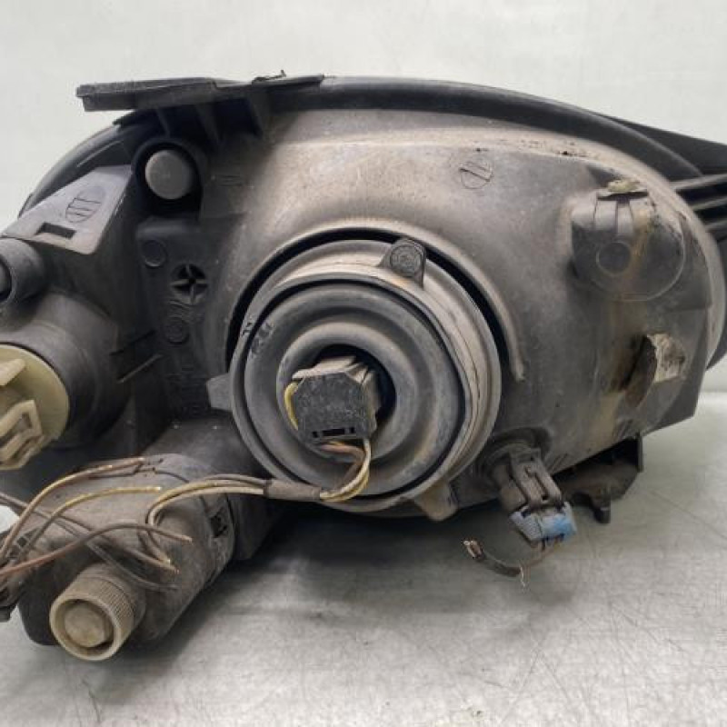 Optique avant principal gauche (feux)(phare) OPEL CORSA B Photo n°4