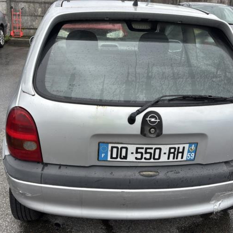 Optique avant principal gauche (feux)(phare) OPEL CORSA B Photo n°9