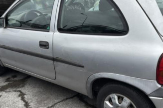 Optique avant principal gauche (feux)(phare) OPEL CORSA B