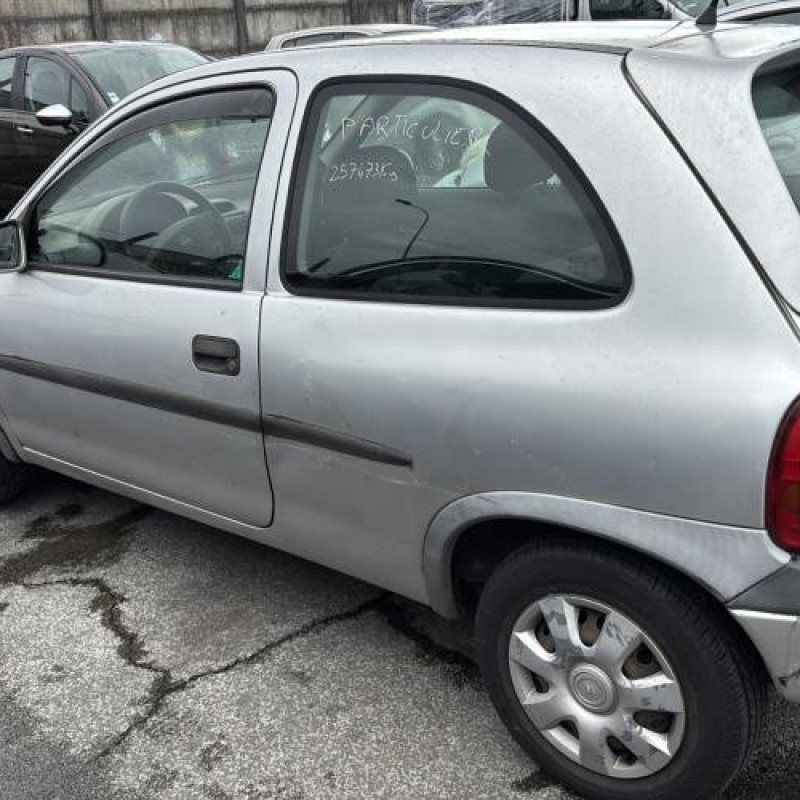 Optique avant principal gauche (feux)(phare) OPEL CORSA B Photo n°10