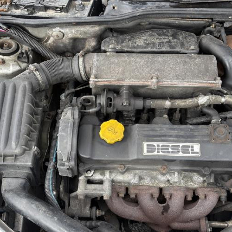 Optique avant principal gauche (feux)(phare) OPEL CORSA B Photo n°19