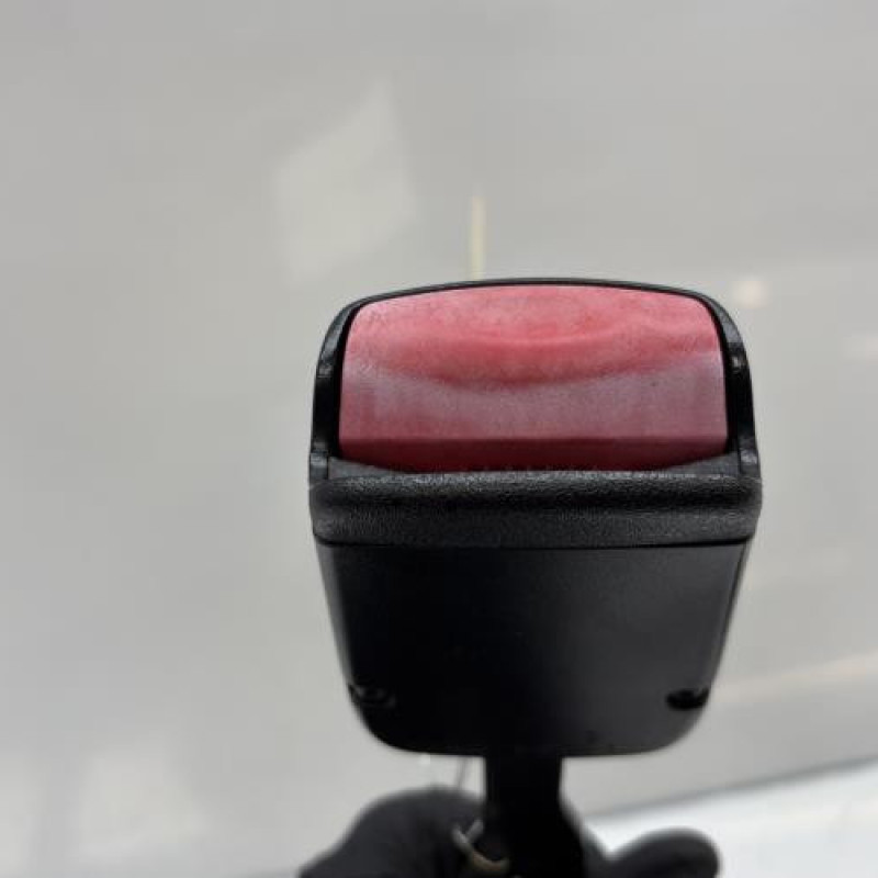 Attache ceinture avant droit RENAULT GRAND SCENIC 3 Photo n°3