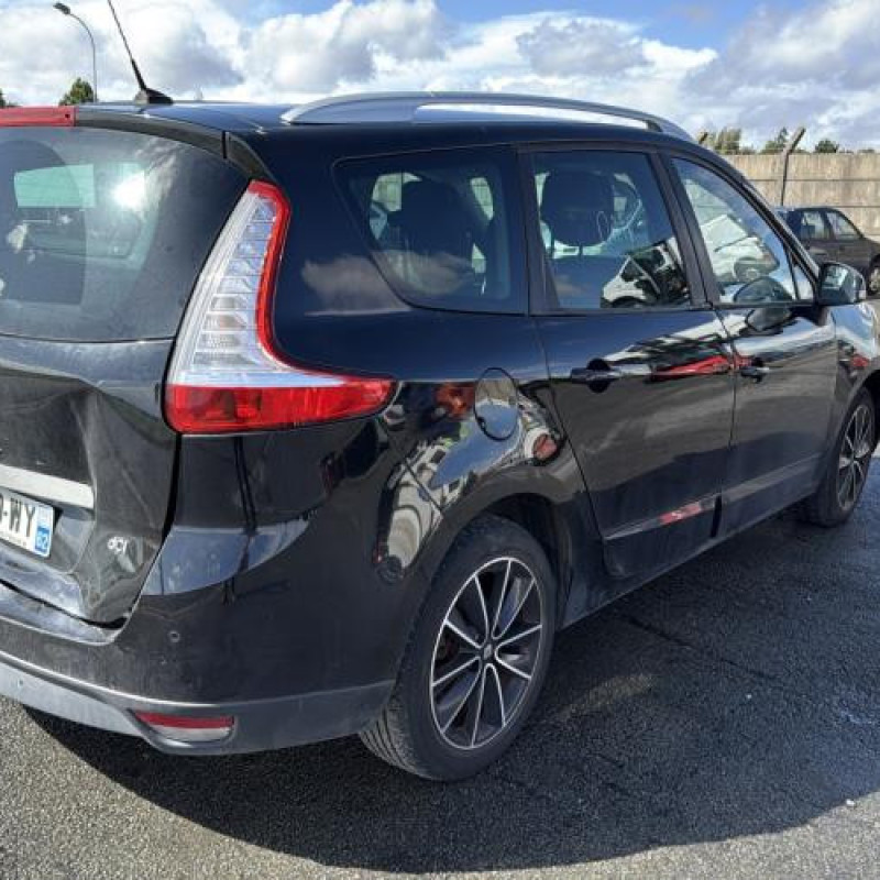 Attache ceinture avant droit RENAULT GRAND SCENIC 3 Photo n°8