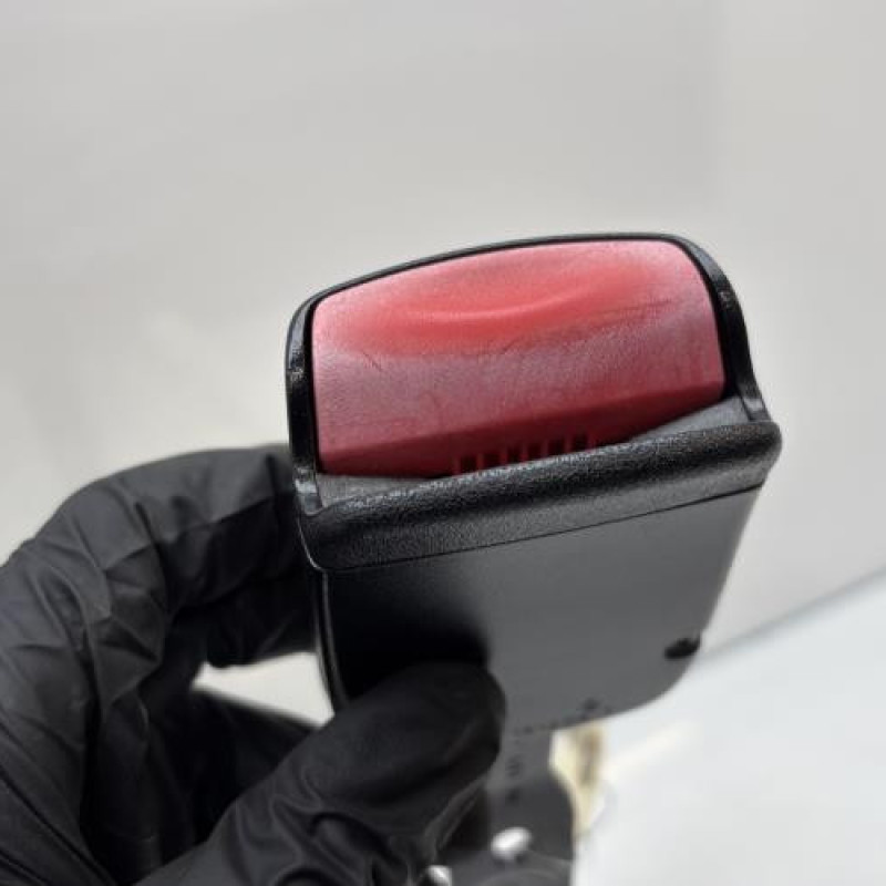 Attache ceinture avant gauche RENAULT GRAND SCENIC 3 Photo n°3