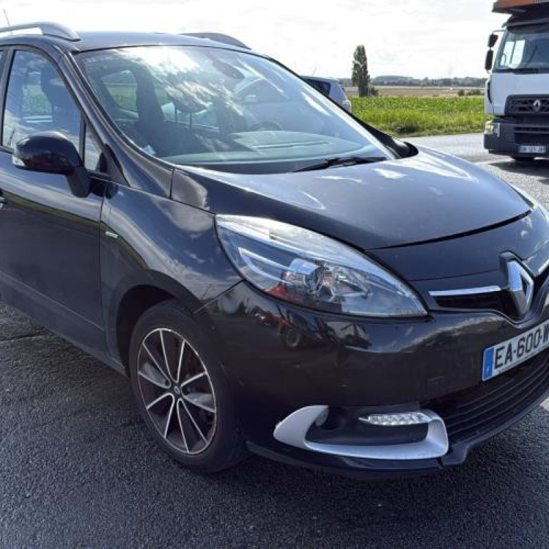 Attache ceinture avant gauche RENAULT GRAND SCENIC 3 Photo n°7