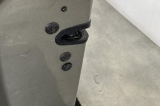 Porte avant gauche PEUGEOT 5008 1