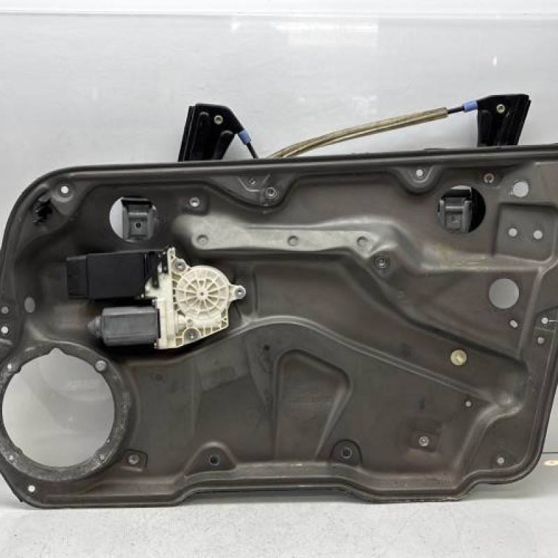 Leve vitre electrique avant droit VOLKSWAGEN GOLF 4 Photo n°1