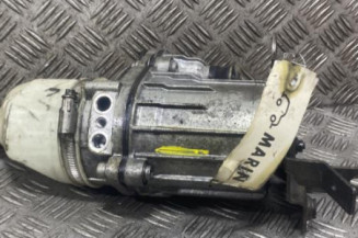 Pompe de direction OPEL ZAFIRA B Photo n°1