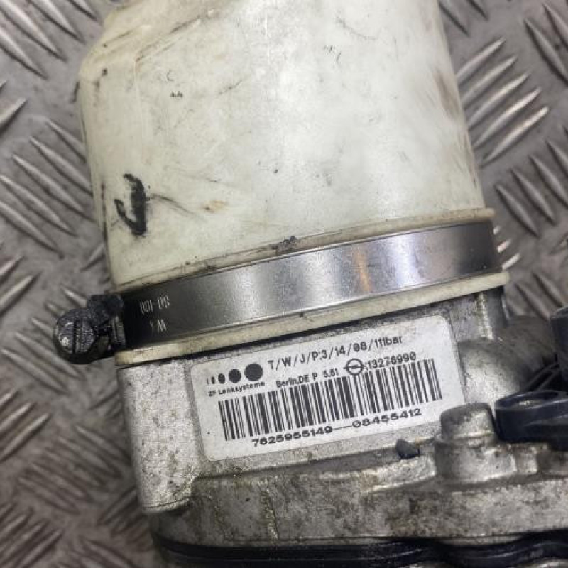 Pompe de direction OPEL ZAFIRA B Photo n°3