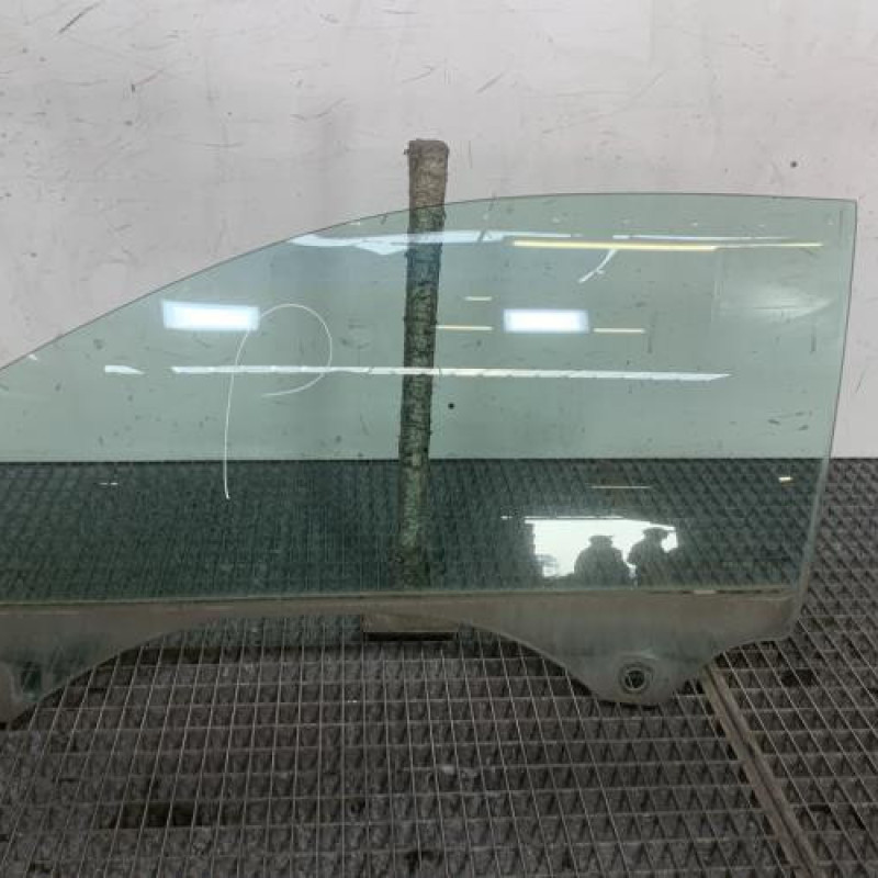 Vitre avant gauche AUDI A3 2 Photo n°1