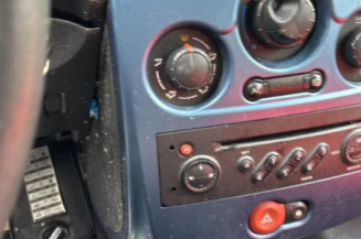 Feu arriere stop central RENAULT CLIO 3