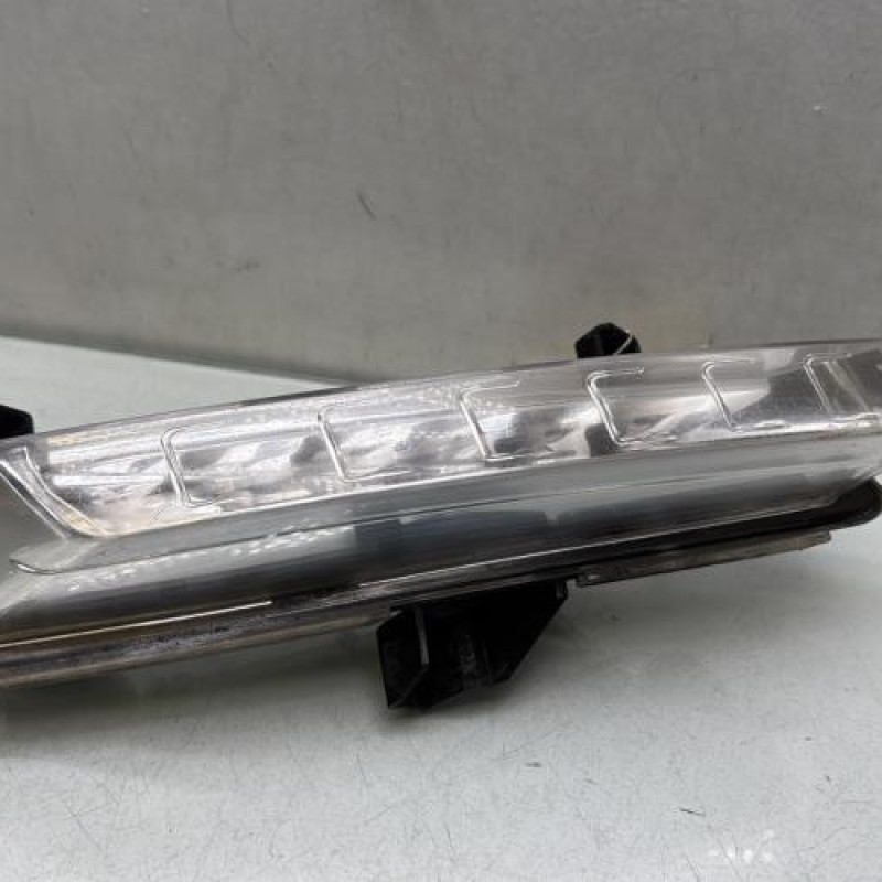 Feu diurne avant droit RENAULT CLIO 4 Photo n°1