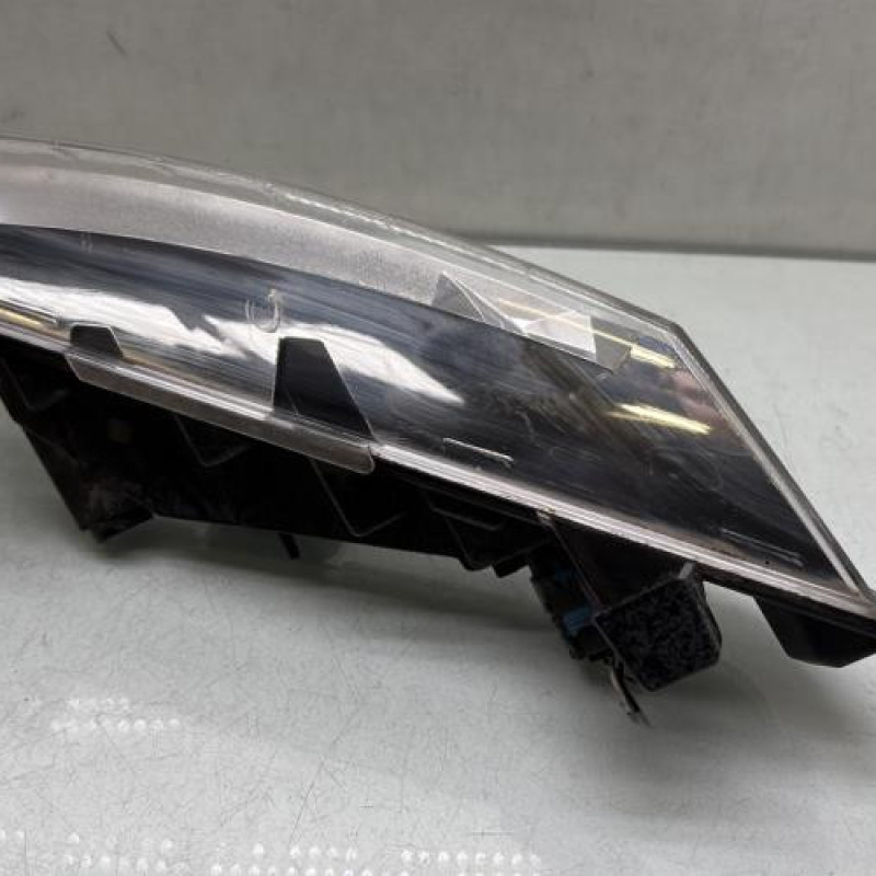 Feu diurne avant droit RENAULT CLIO 4 Photo n°2