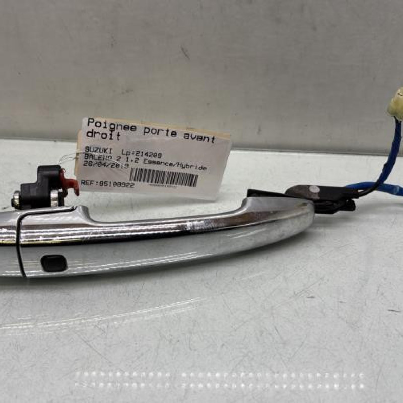 Poignee porte avant droit SUZUKI BALENO 2 Photo n°1