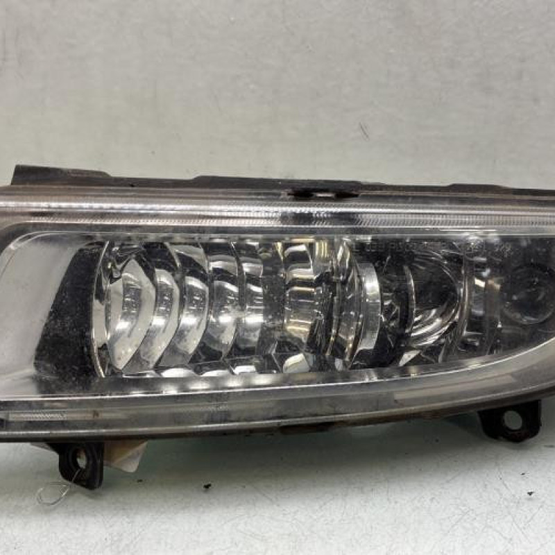 Feu diurne avant gauche VOLKSWAGEN POLO 5 Photo n°1