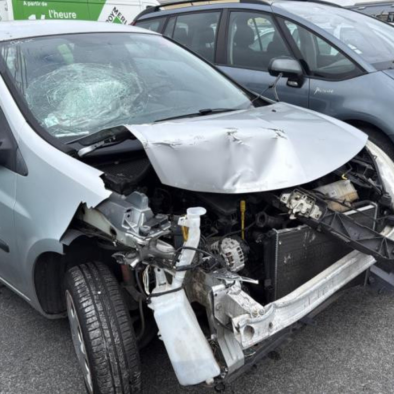 Moteur RENAULT CLIO 3 Photo n°6