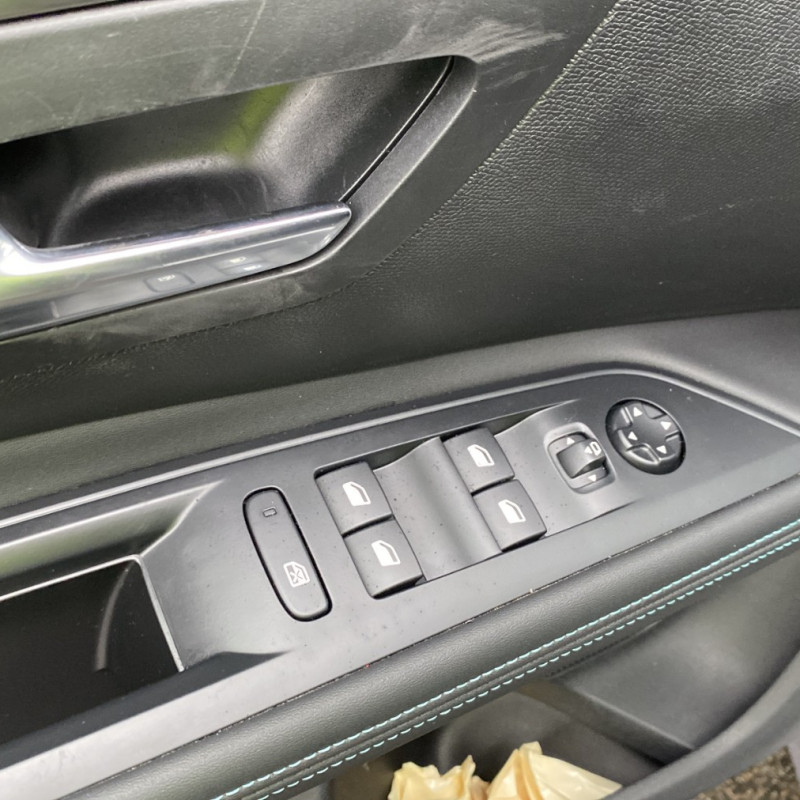 PEUGEOT 5008 2 PHASE 2 1.2 PURETECH - 12V TURBO HYBRID Photo n°14