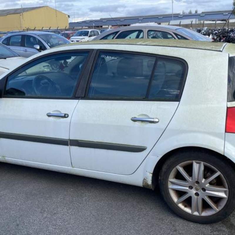 Alternateur RENAULT MEGANE 2 Photo n°9