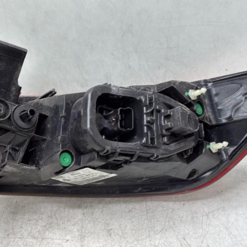 Feu arriere principal gauche (feux) RENAULT CLIO 4 Photo n°2