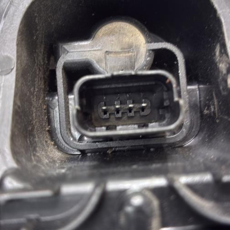 Feu arriere principal gauche (feux) RENAULT CLIO 4 Photo n°4