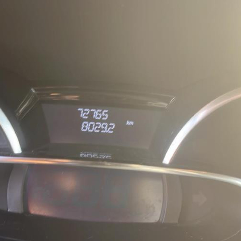 Feu arriere principal gauche (feux) RENAULT CLIO 4 Photo n°5